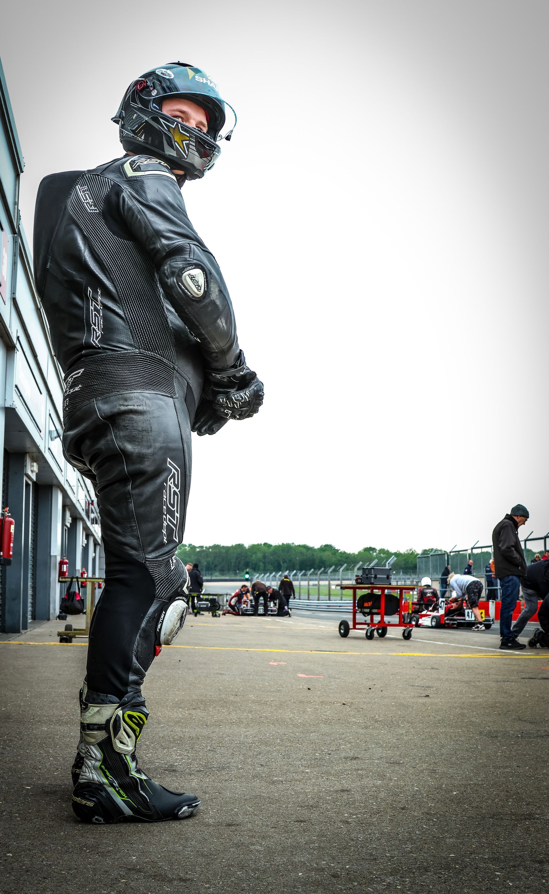 Photographing the British Motorcycle Racing Club Bemsee at Donington Park