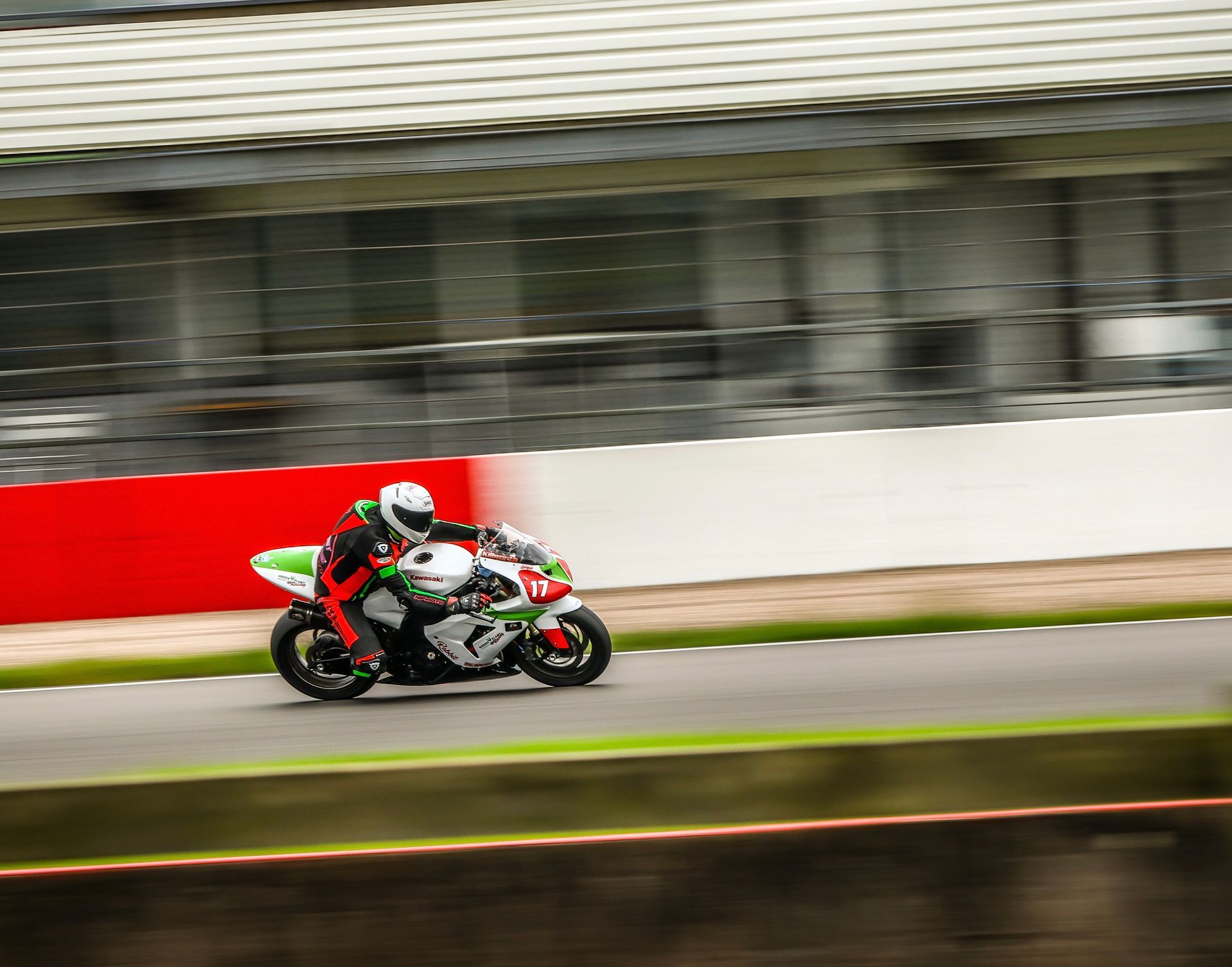 Photographing the British Motorcycle Racing Club Bemsee at Donington Park