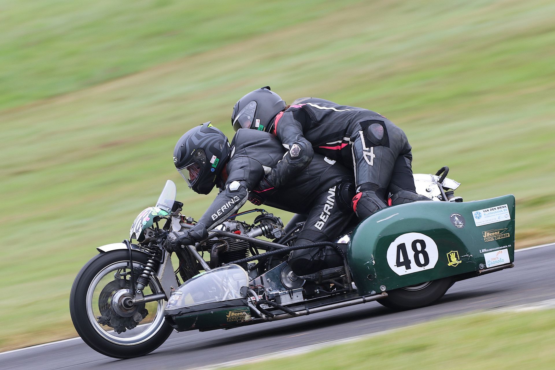 Jan Beens / Arends Camathias Cup Championship sidecar racing Cadwell Park