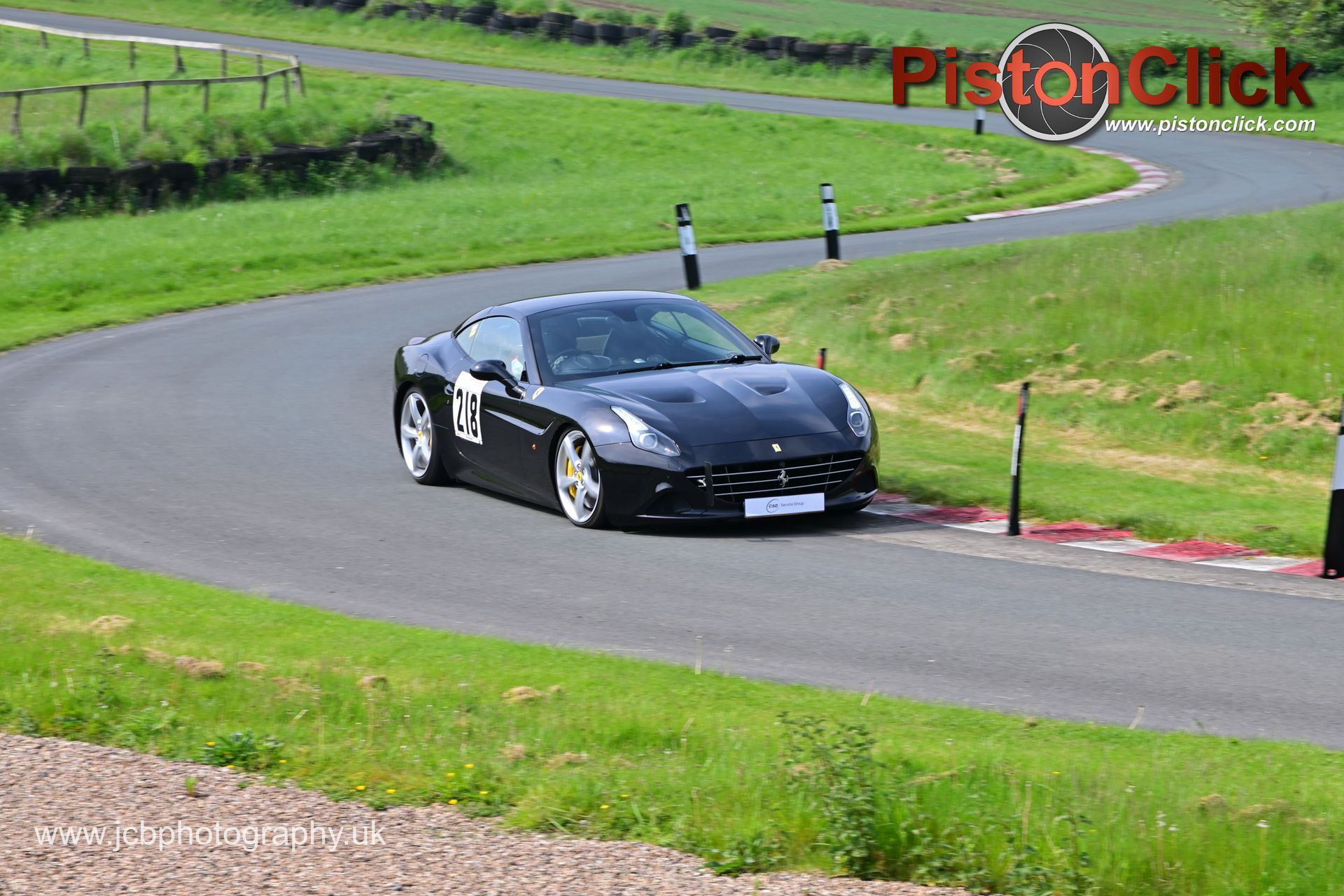 Ferrari owners club at Harewood Hillclimb