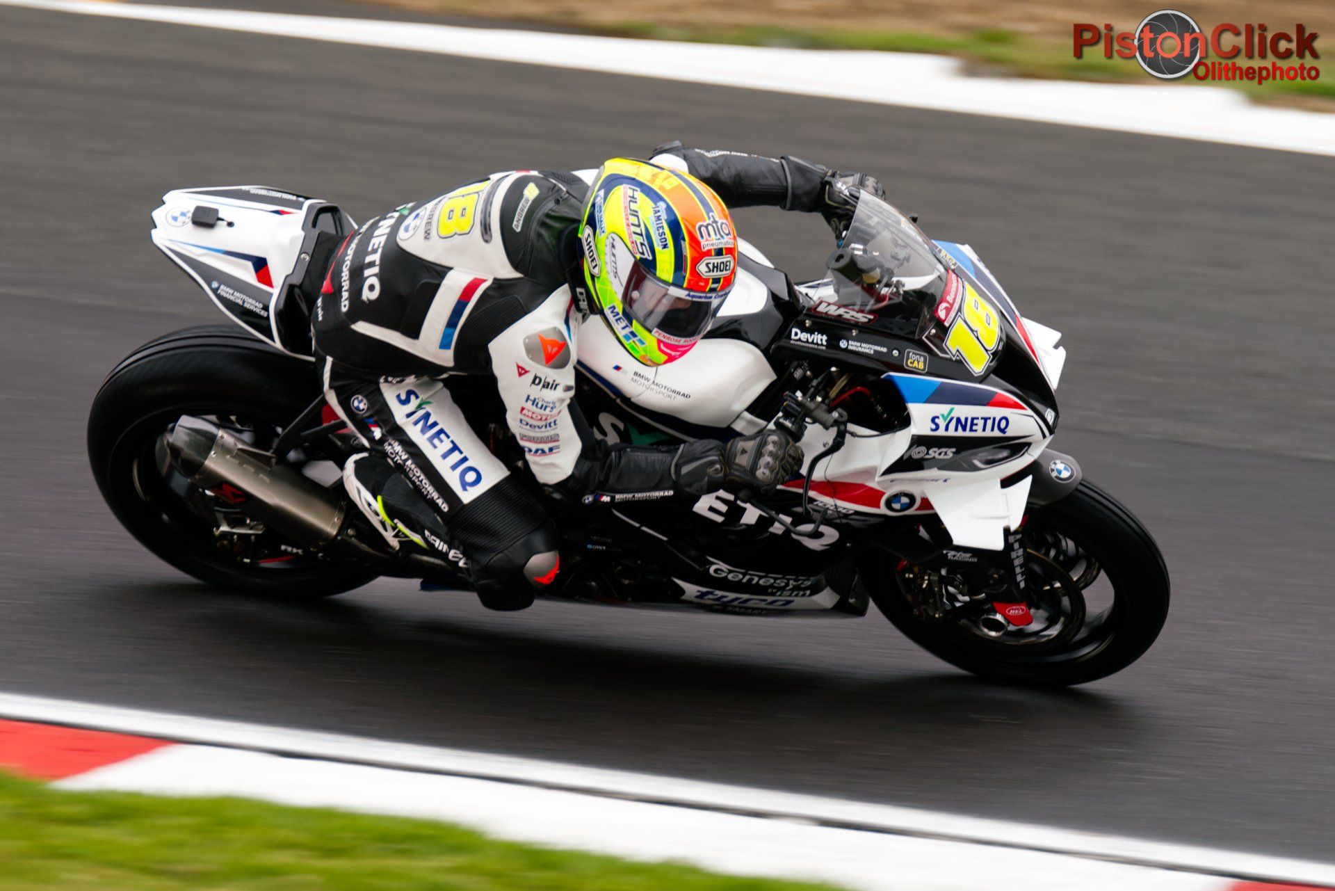 British Super Bikes Brands Hatch