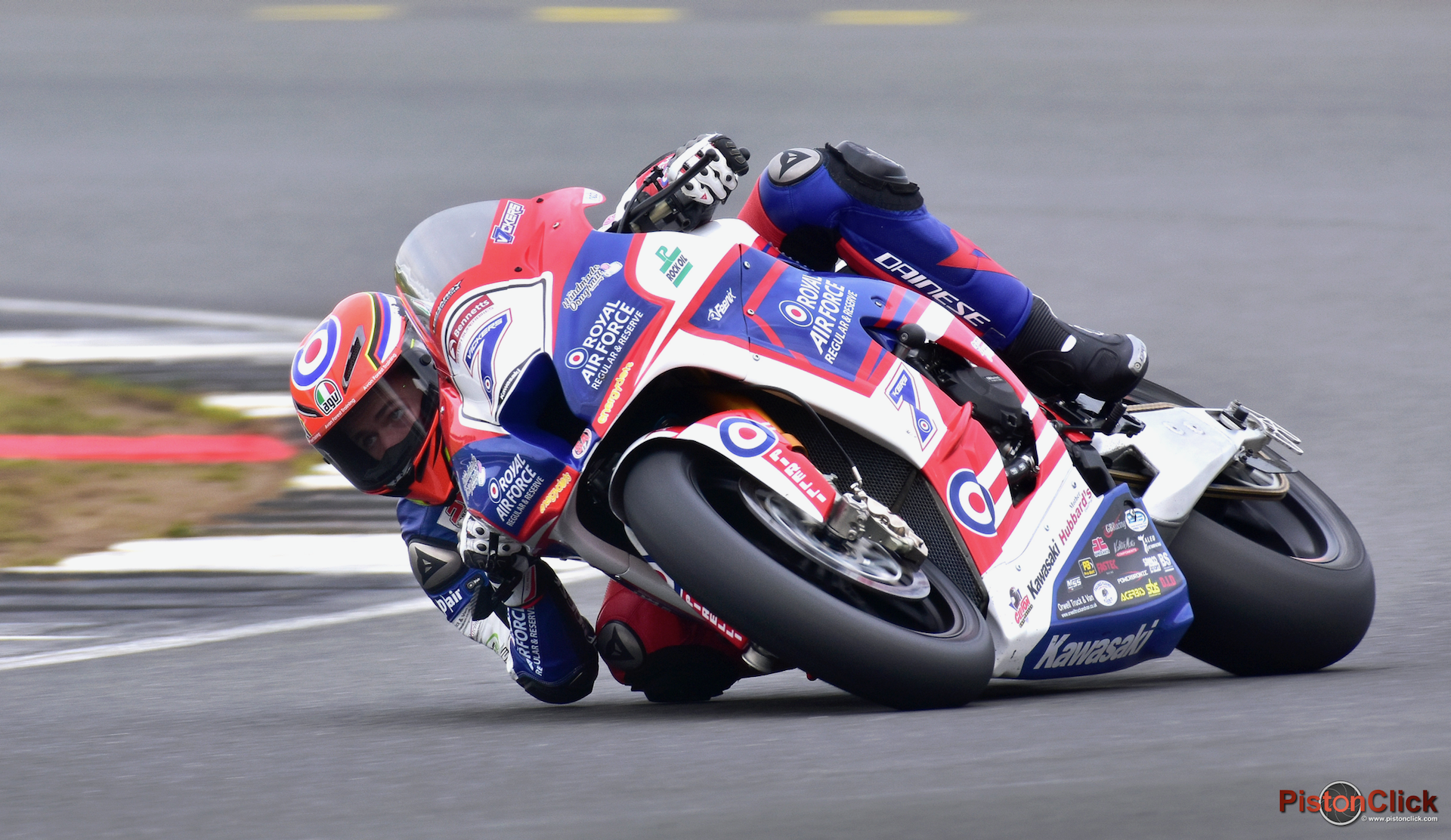 Ryan Vickers on the RAF Regular and Reserves Kawasaki