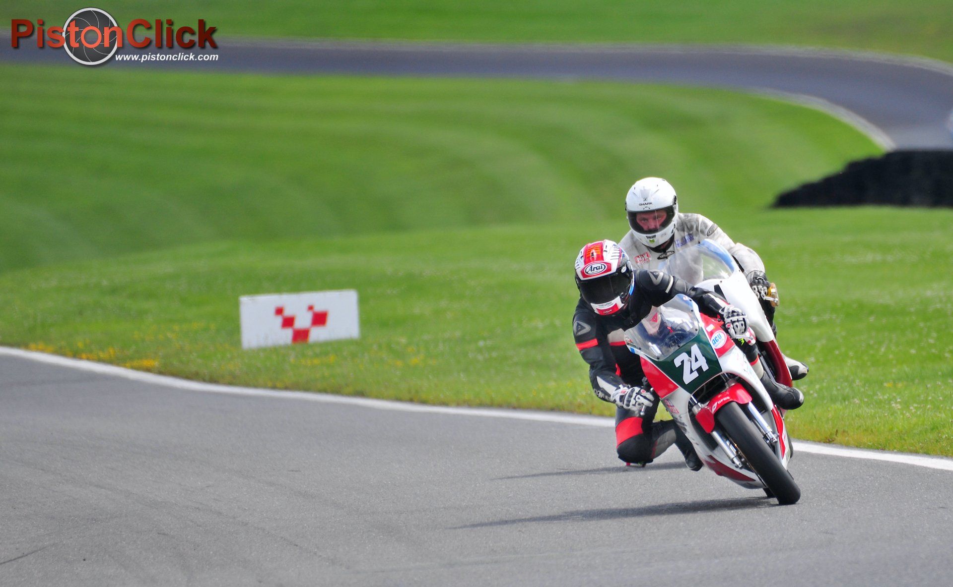 Classic Motorcycle Racing Cadwell Park