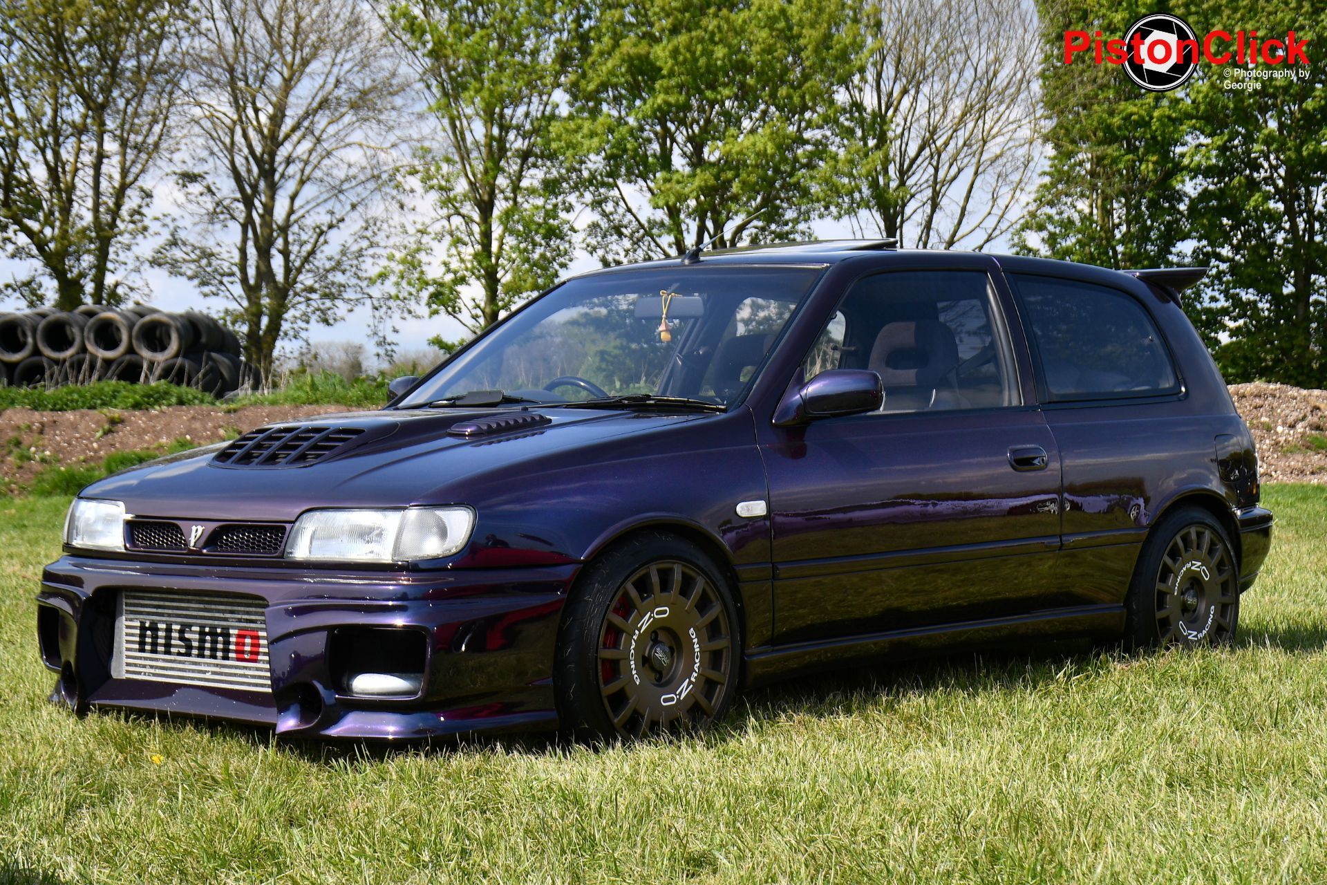 Display cars at Modified Live Cadwell Park