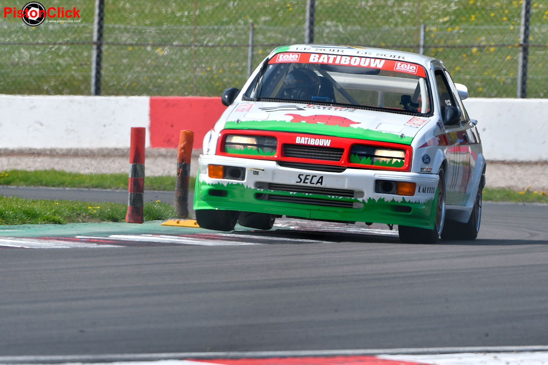 Taking photos at Donington Park