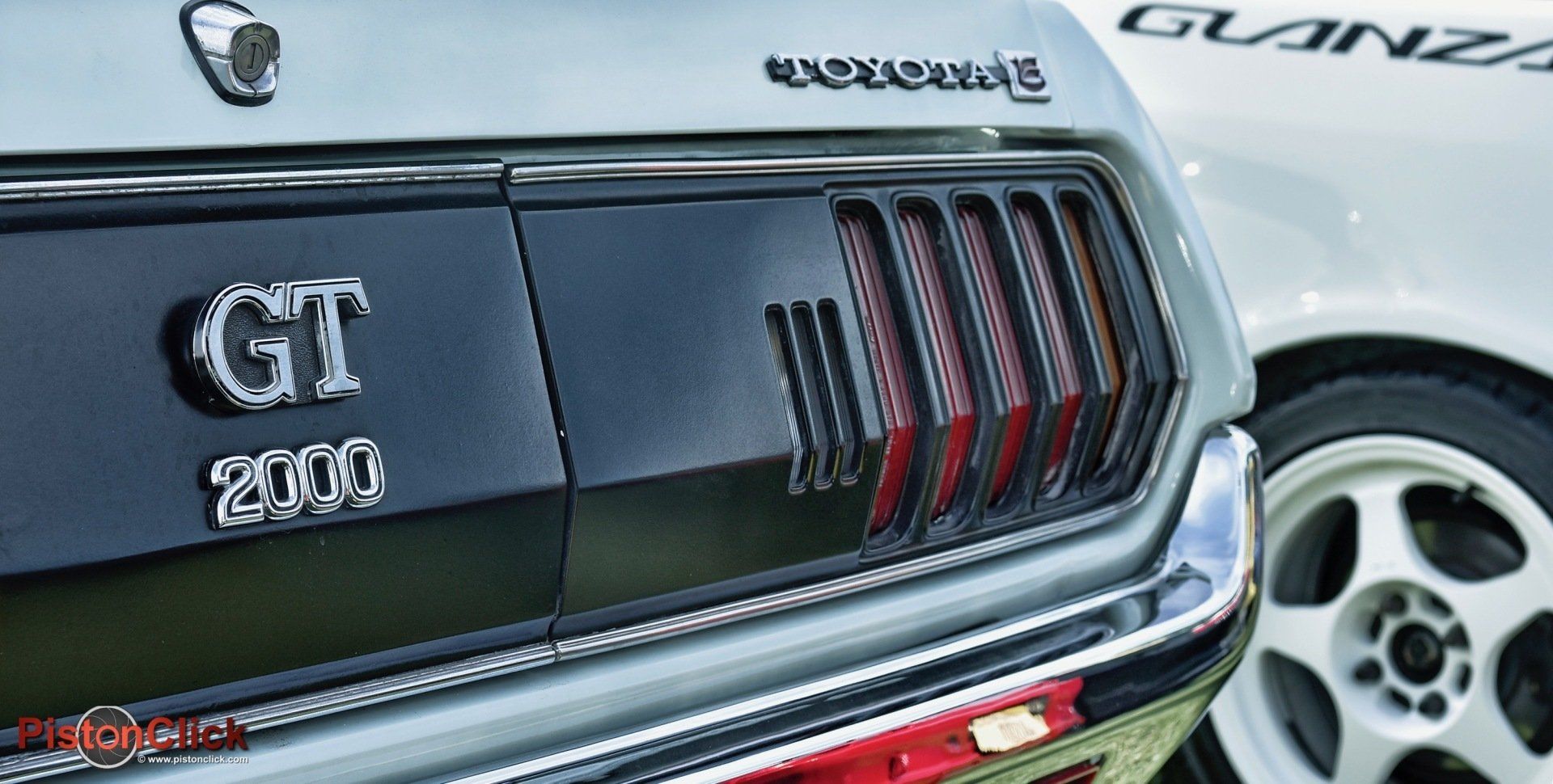 Toyota 2000 GT