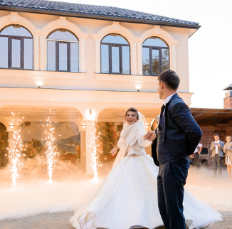 accueil des mariés jet de scène