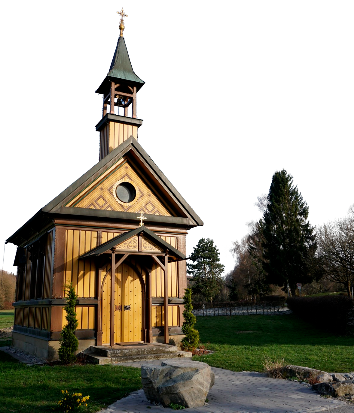 Fürstin Sophie Kapelle Natur-Resort Bad Waldsee, Artenvielfalt auf dem Golfplatz, Bienen, Bienenvölker, Rote Liste Pflanzen, wilde Orchideen, Smaragdeidechsen, Kreuzottern, Natur-Lehrpfad, Rund-Wanderwege, Kaffee, Restaurant, Vinothek, erlesene Weine, Bar, selbstgebackene Kuchen, Snacks, Mittagstisch, Sonnenterrasse, Gin - Greenkeeper's Cut, Bier vom Fass, kleine Gerichte, Burger, vegetarisch, vegan, Laktose frei, Gluten frei, Café-Restaurant Ausblick T-19, Restaurant im Hofgut