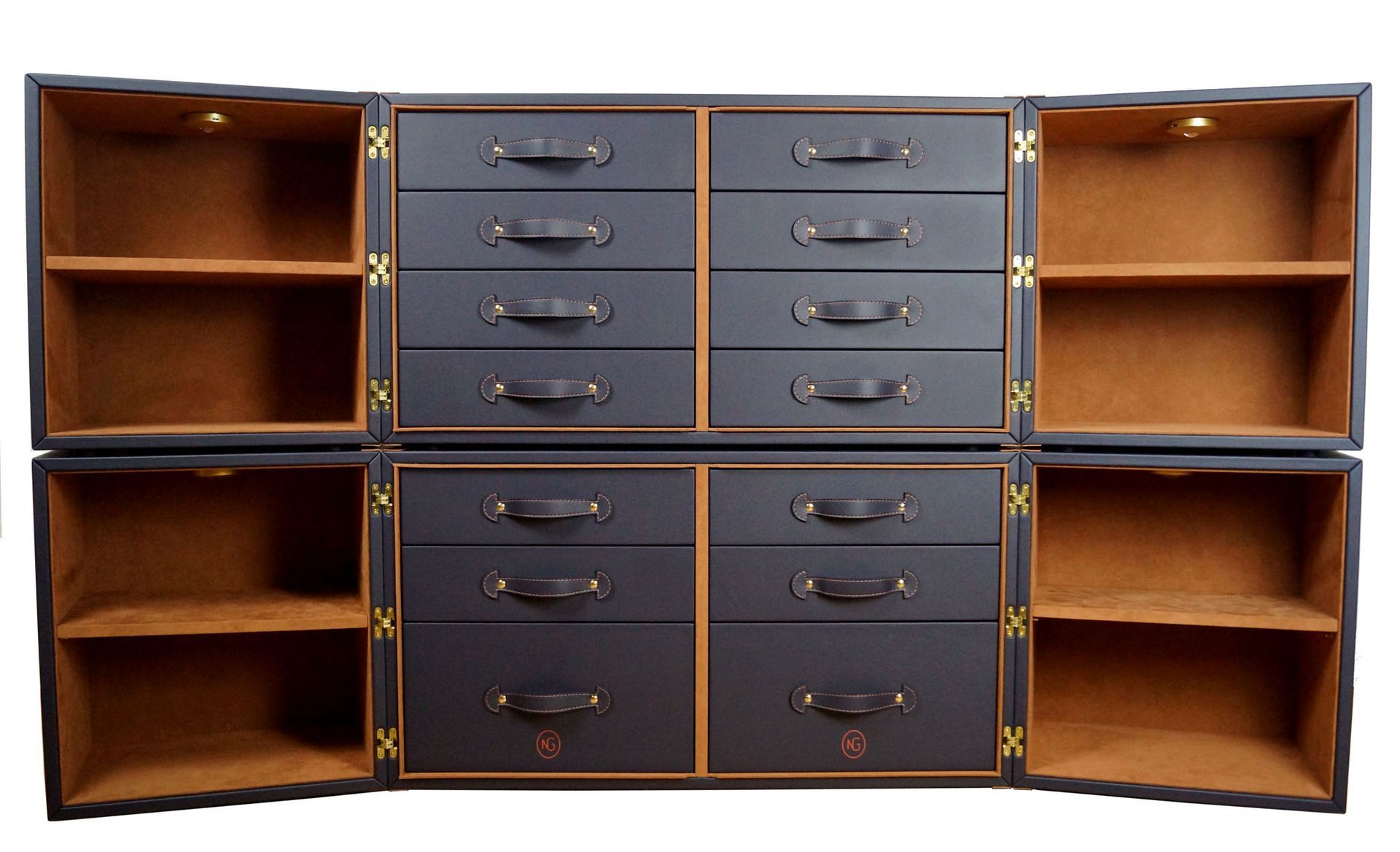 Schrank von NINAGORISSEN MANUFAKTUR - made in Germany Schrankkoffer / trunk von NINAGORISSEN MANUFAKTUR