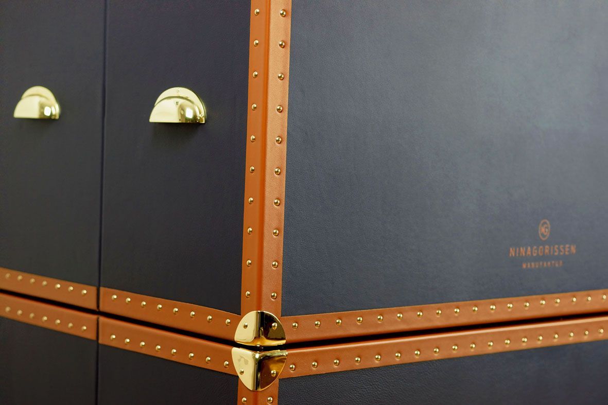 Schrankkoffer von NINAGORISSEN MANUFAKTUR - made in Germany trunk, made in Germany, superior leathercraft, NINAGORISSEN MANUFAKTUR