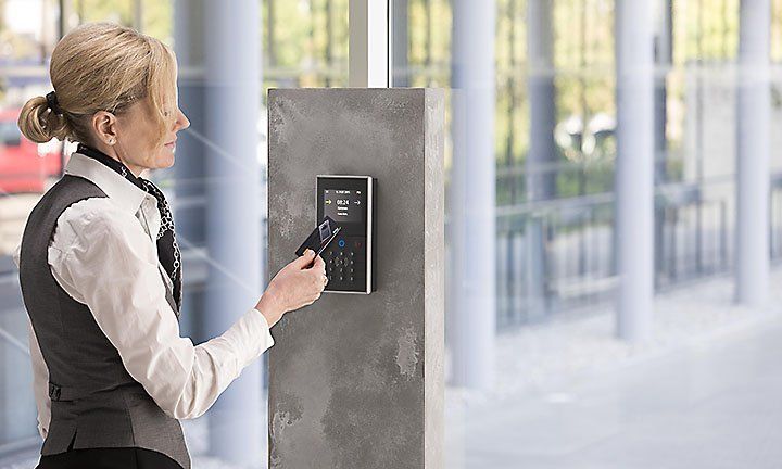 Zeiterfassung mit dem PCS Intus 5200