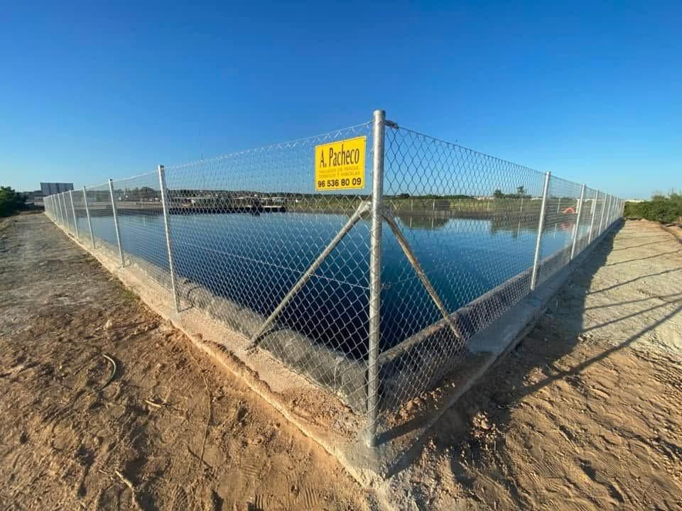 Vallado de embalse agricola en Guardamar del Segura