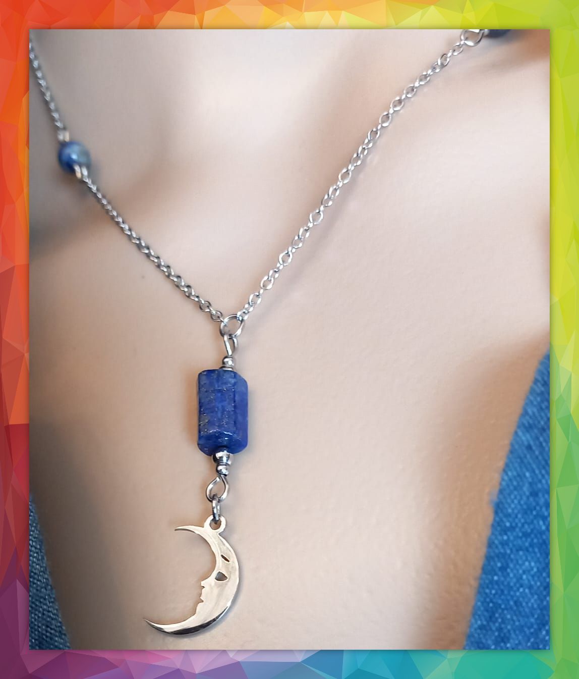 andgefertigte Halskette aus Edelstahl mit natürlichen Lapislazuli Perlen und Halbmondanhänger