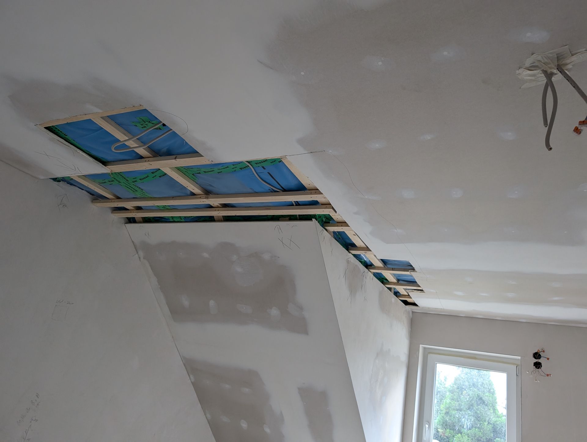 Leckageortung bei BlowerDoor Messungen mit Wärmebildkamera