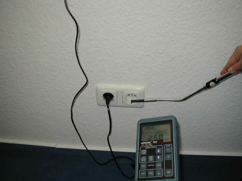 Leckageortung bei BlowerDoor Messungen mit ThermoAnemometer