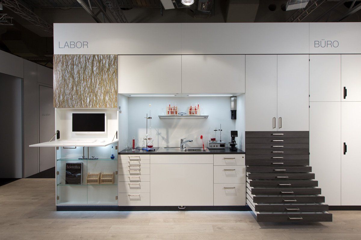 Z-Maßmöbel - Abbildung Foto  Arbeitszimmer / Büro Beispiel Labor - Zezelj GmbH