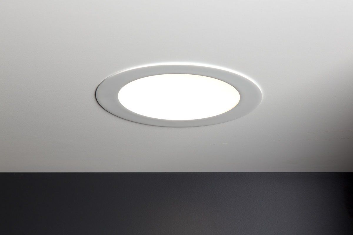 Z-Maßmöbel - Abbildung Foto  Begehbarer Kleiderschrank Beispiel Beleuchtung - Zezelj GmbH