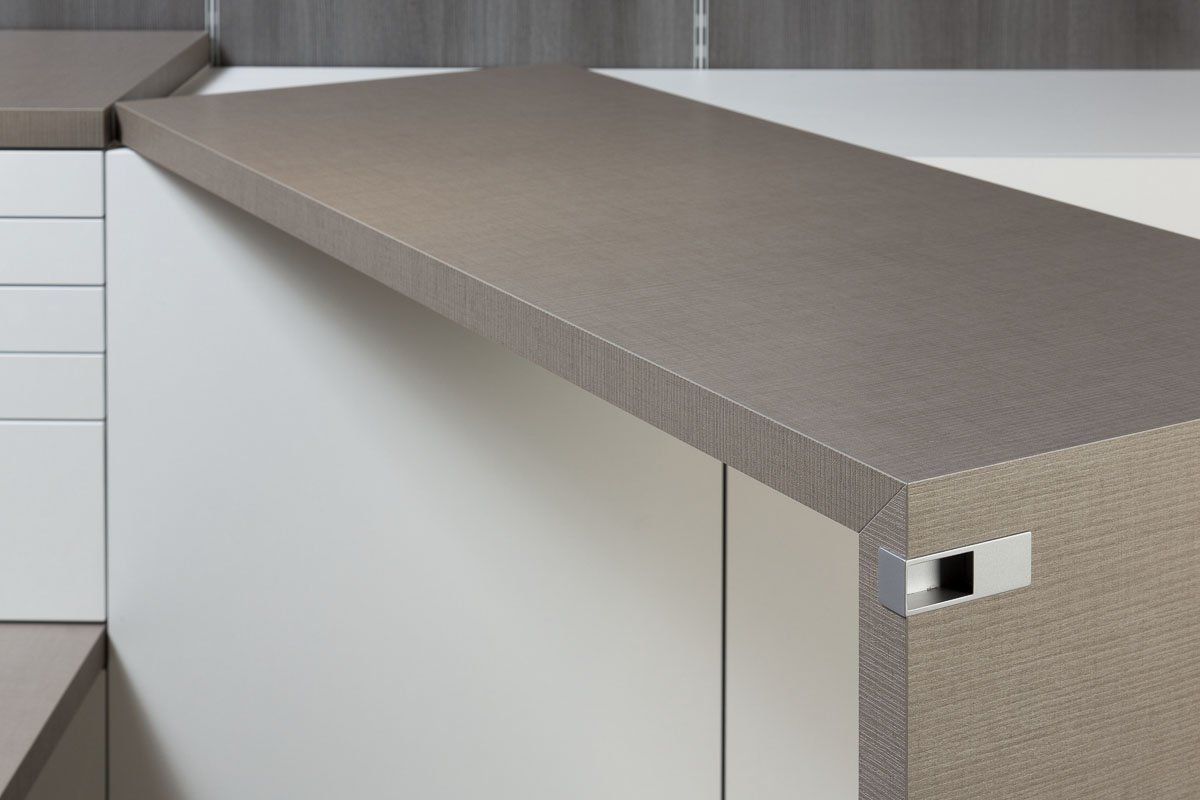 Z-Maßmöbel - Abbildung Foto  Zubehör / Detaillösungen Beispiel Schreibtisch Arbeitstisch - Zezelj GmbH