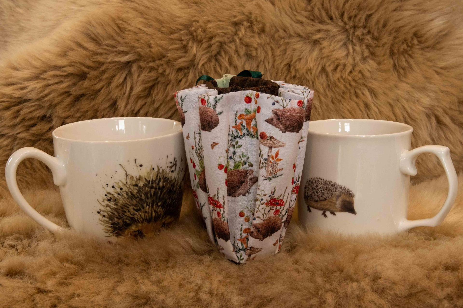 Muganisers, muganiser, organiser, storage using a mug