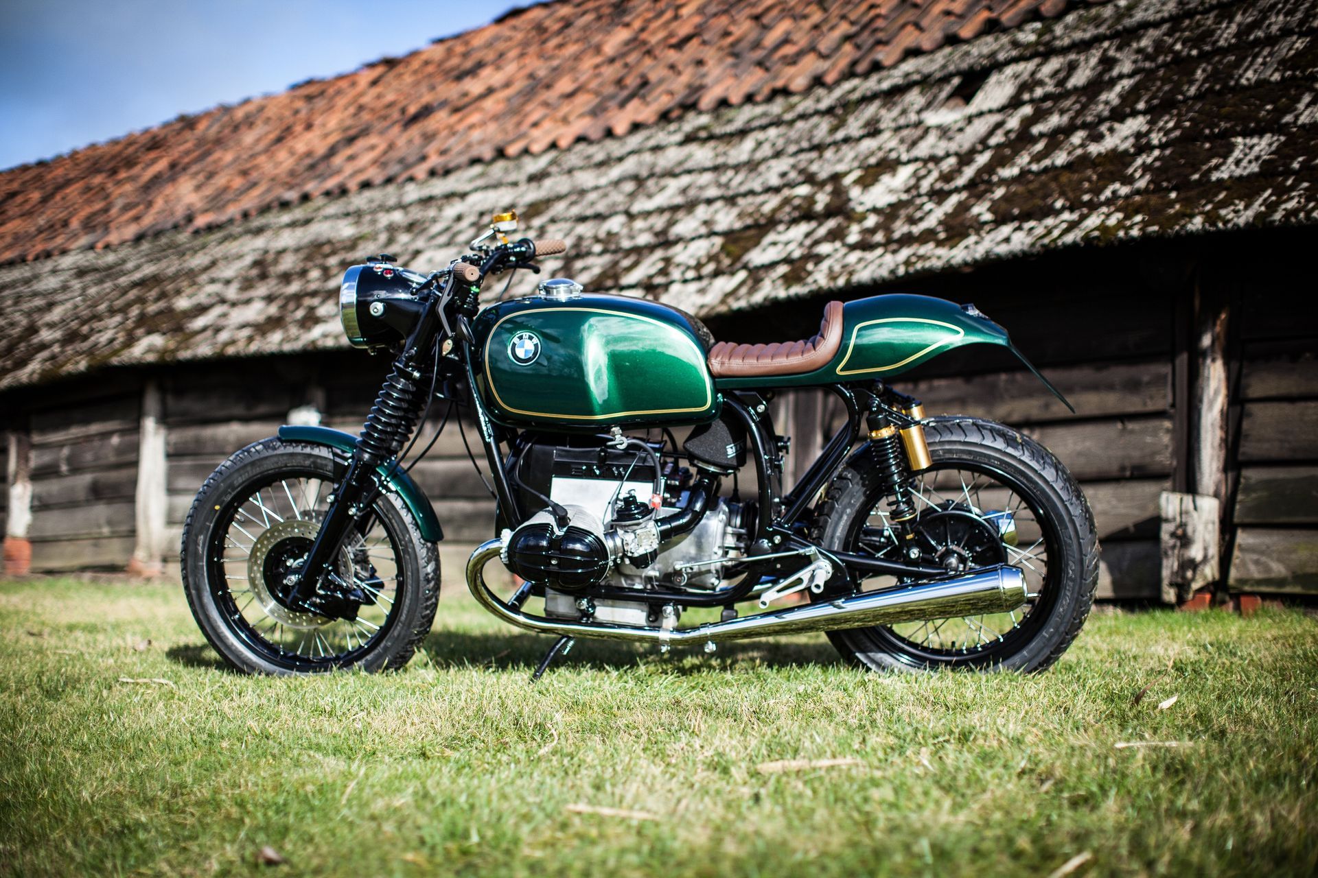 Gesamtansicht der GIB BMW R 100 RT als klassisches Custombike