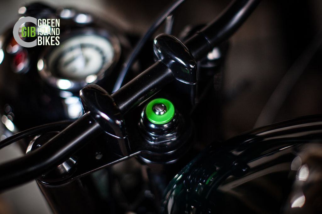 Lenkerbereich mit moderner Technik und klassischem Design