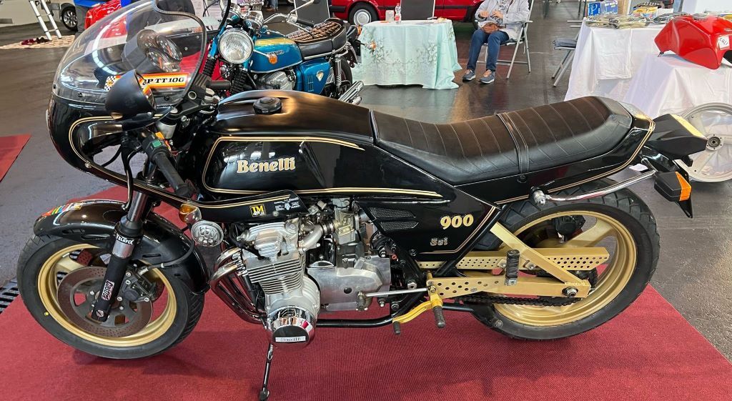 Demharter Benelli SEI 900 Verkauf Klassische und exklusive Motorrad Unikat von Green Island Bikes