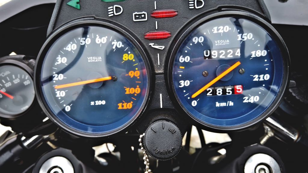 Demharter Benelli SEI 900 Verkauf Klassische und exklusive Motorrad Unikat von Green Island Bikes