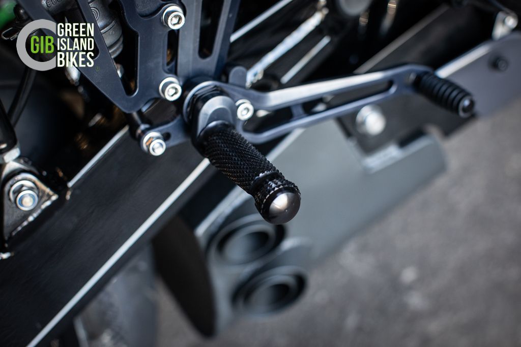 Ducati 900 Ur-Monster neu interpretiert von Green Island Bikes