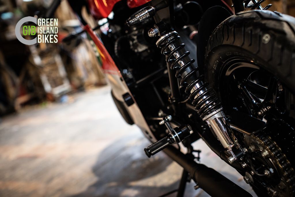 Historisch inspiriertes Custombike auf Basis der Honda CB 400 N