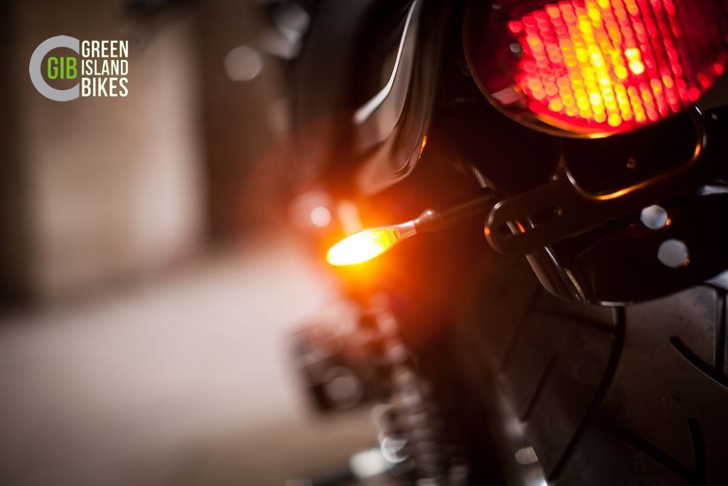 GIB Kawasaki Z1 Custombike mit Schwarz-Chrom-Konzept