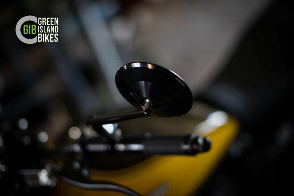 Lenkerbereich im Vintage-Design der Kawasaki Z1 „Frankensteins Tochter“