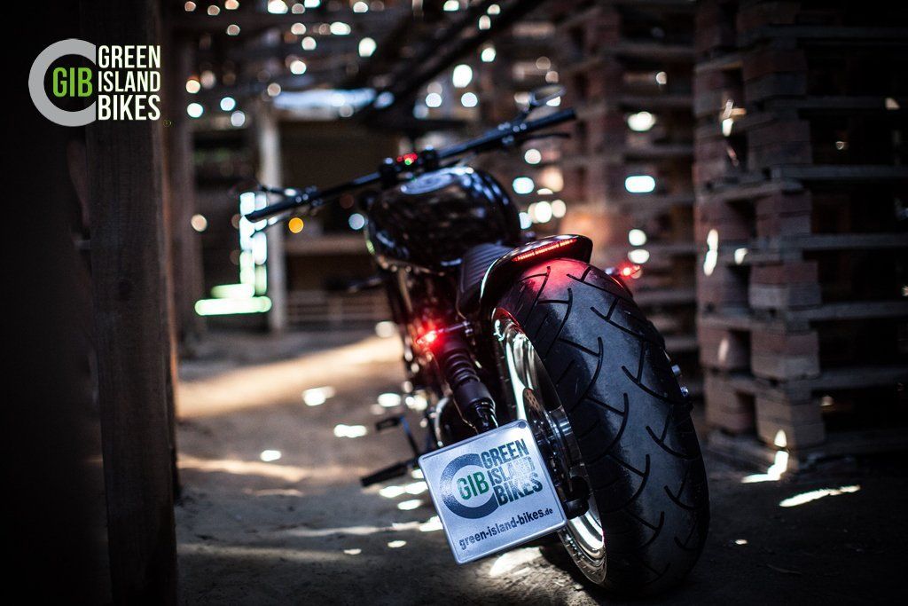 Kawasaki 1100er Zephyr Klassisches und exklusives Motorrad Unikat von Green Island Bikes