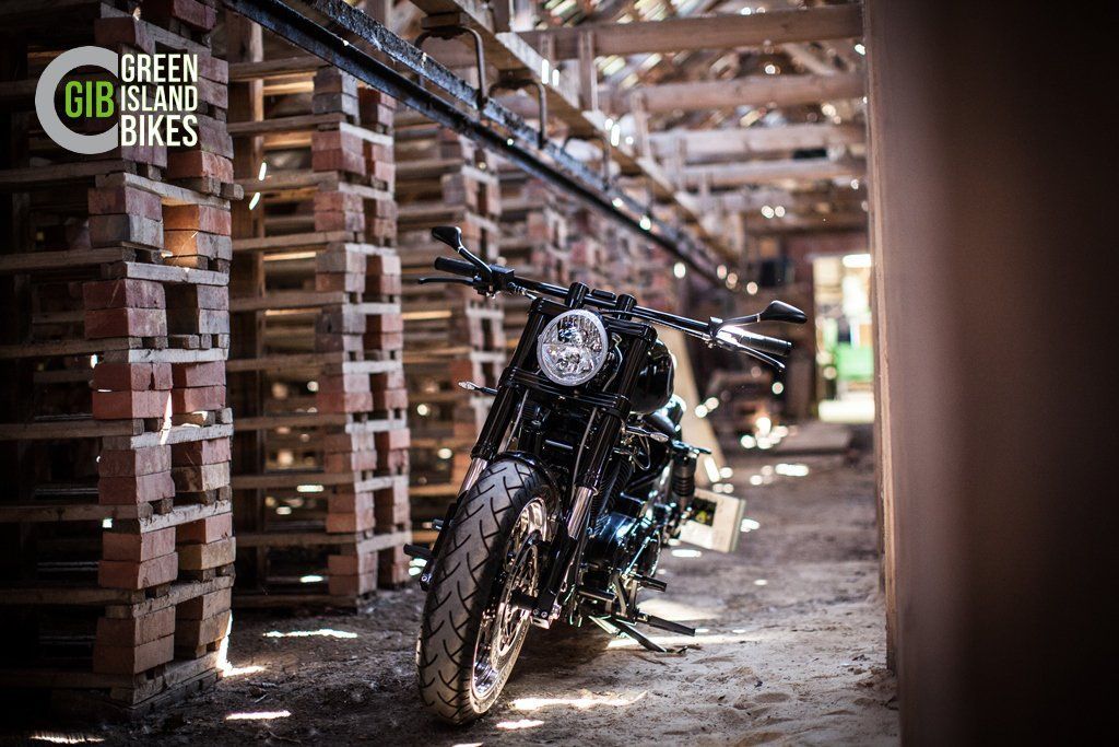 Harley Sportster Klassisches und exklusives Motorrad Unikat von Green Island Bikes