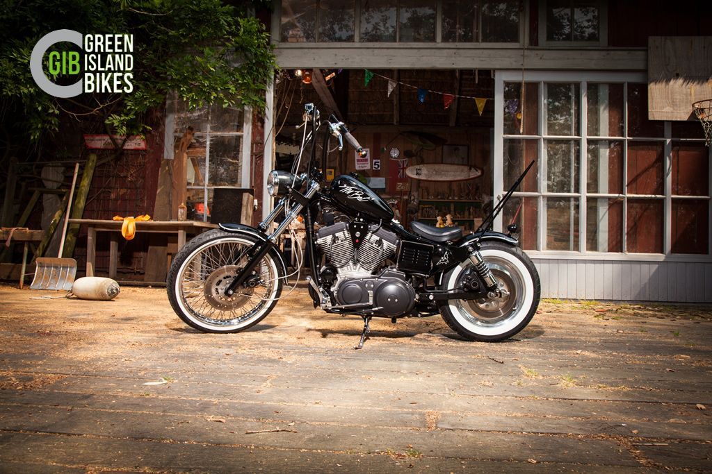 Harley Sportster Old School Umbau. Klassisches und exklusives Motorrad Unikat von Green Island Bikes
