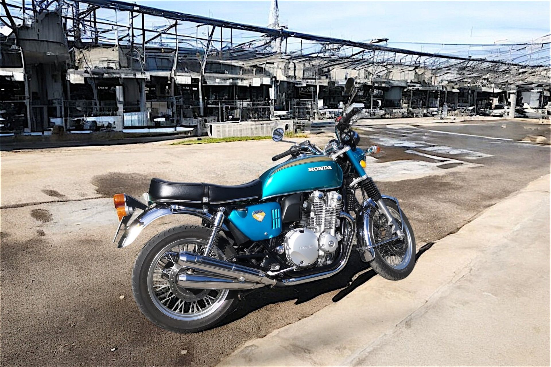 Seitenansicht einer Honder CB 1100 Four