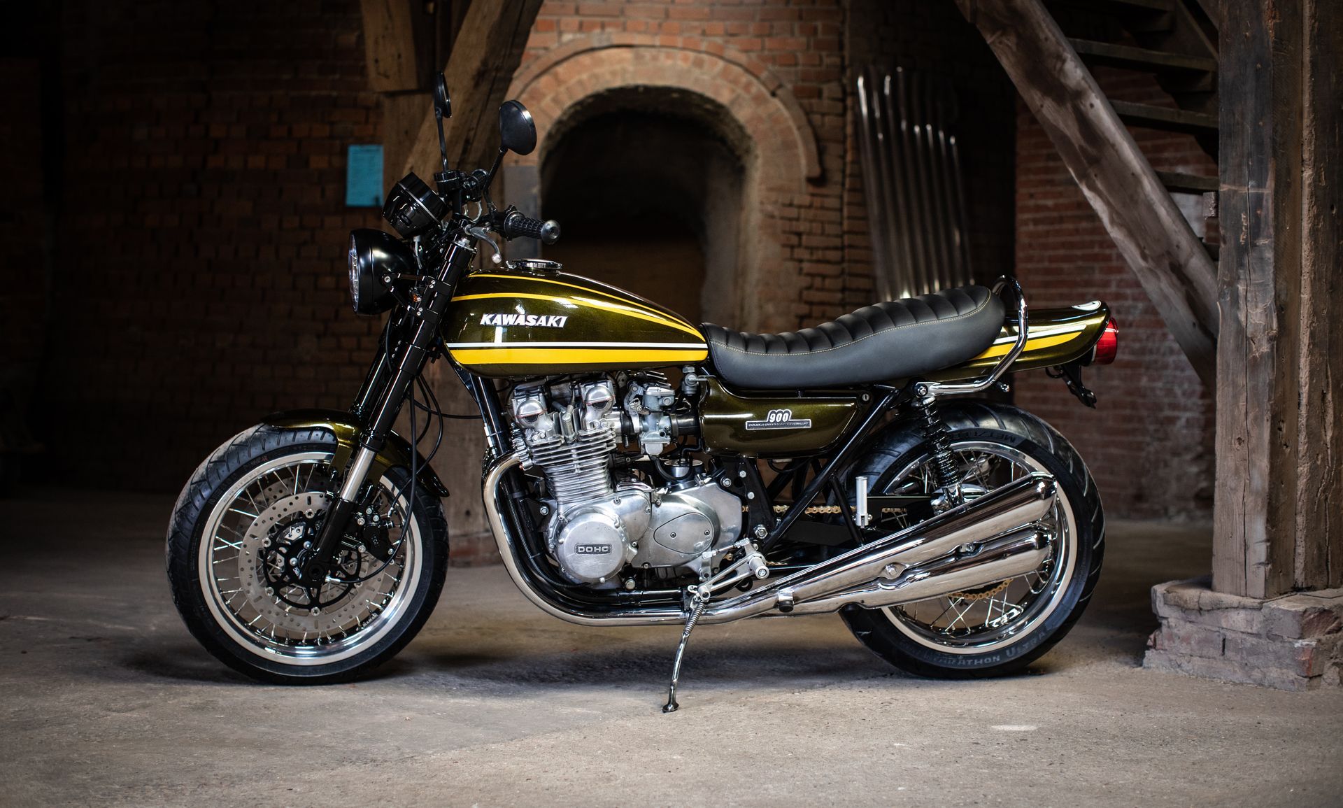 Kawasaki Z1 Custombike im 72er Stil mit klassischer Linienführung und authentischem Vintage-Design