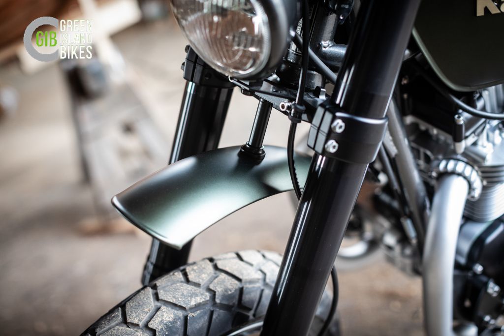 Kawasaki Z 750 B Twin Klassisches und exklusives Motorrad Unikat von Green Island Bikes. Dual Use Scrambler