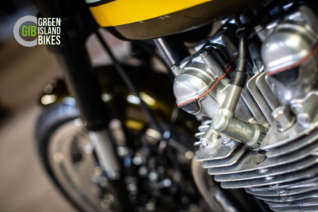 Retro Motorrad Custombike mit moderner Fahrtechnik
