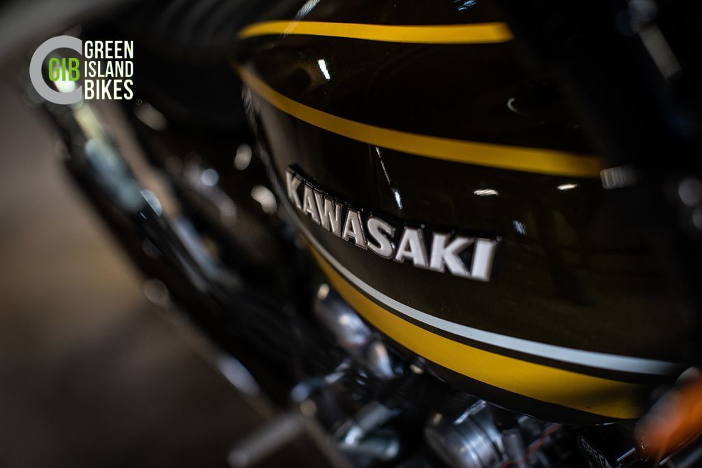 Handgefertigtes Kawasaki Z1 Custombike im klassischen Retro-Stil