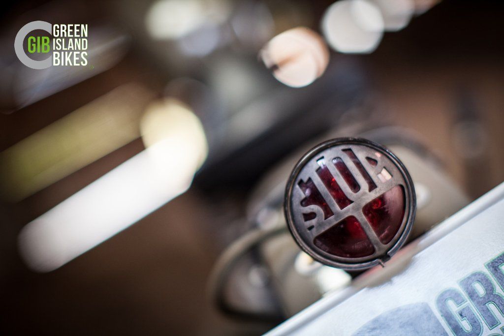 Triumph Starrahmen Klassische und exklusive Motorrad Unikat von Green Island Bikes