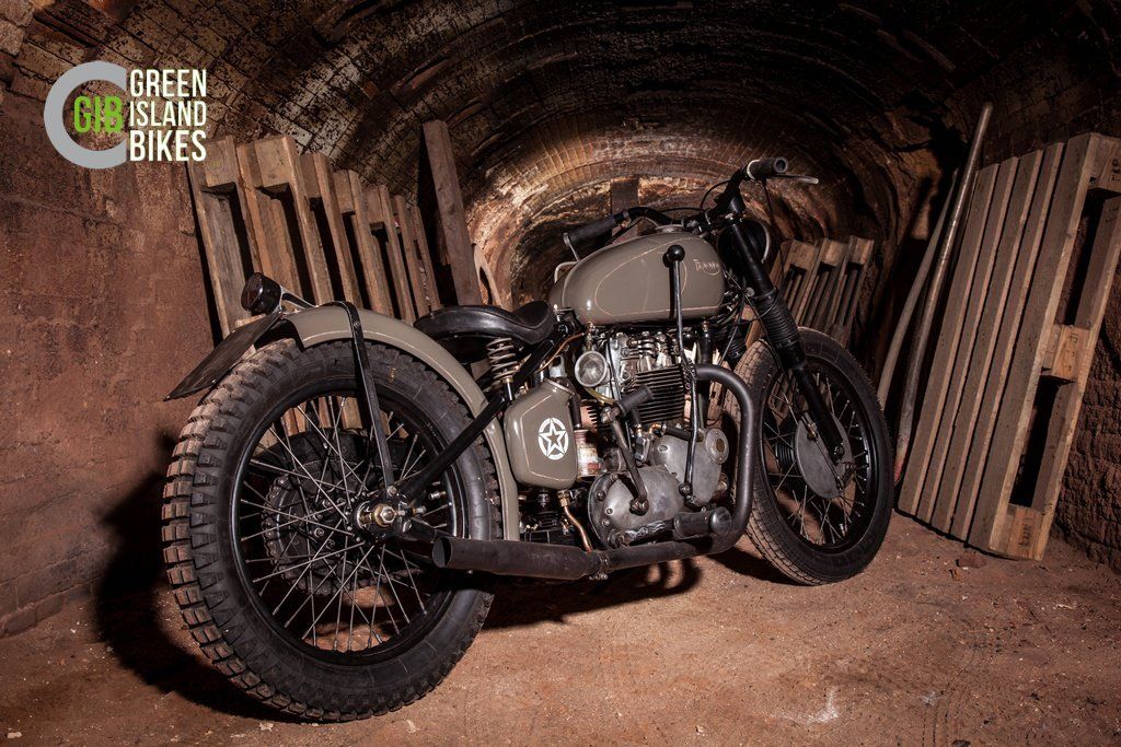 Triumph Starrahmen Klassische und exklusive Motorrad Unikat von Green Island Bikes