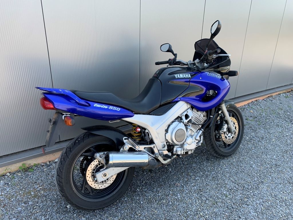 Frontansicht der Yamaha TDM 850