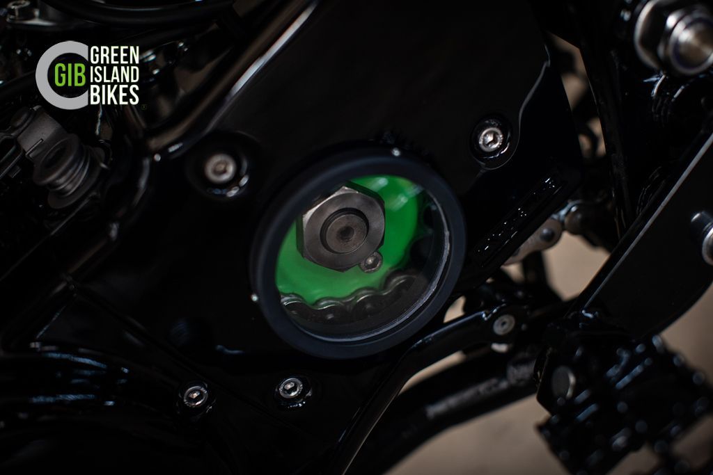 Detailaufnahme der Verarbeitung im Yamaha SR 500 Customprojekt