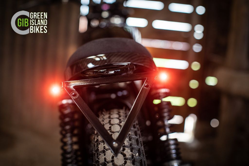 Klassische Tankform der Yamaha SR 500 im Custom-Umbau