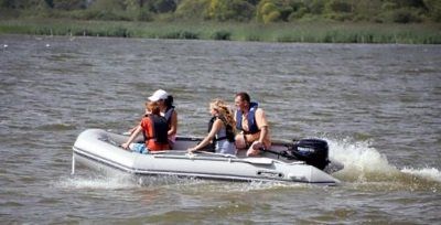 Racoon 380 in Aktion Freizeit Schlauchboot Serie Racoon mission-craft