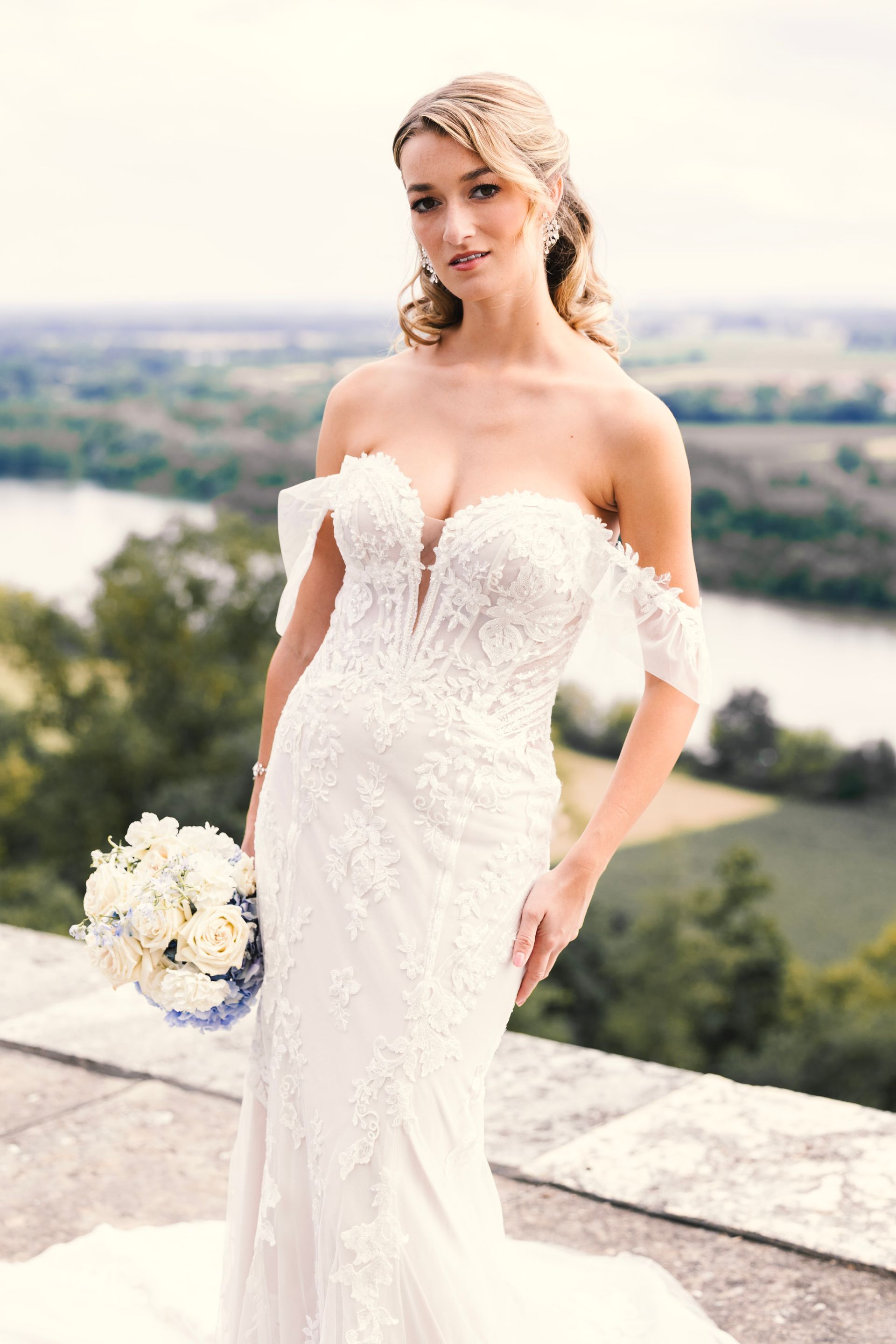 Amo & Luv Conny Fit and Flare Brautkleid in blush