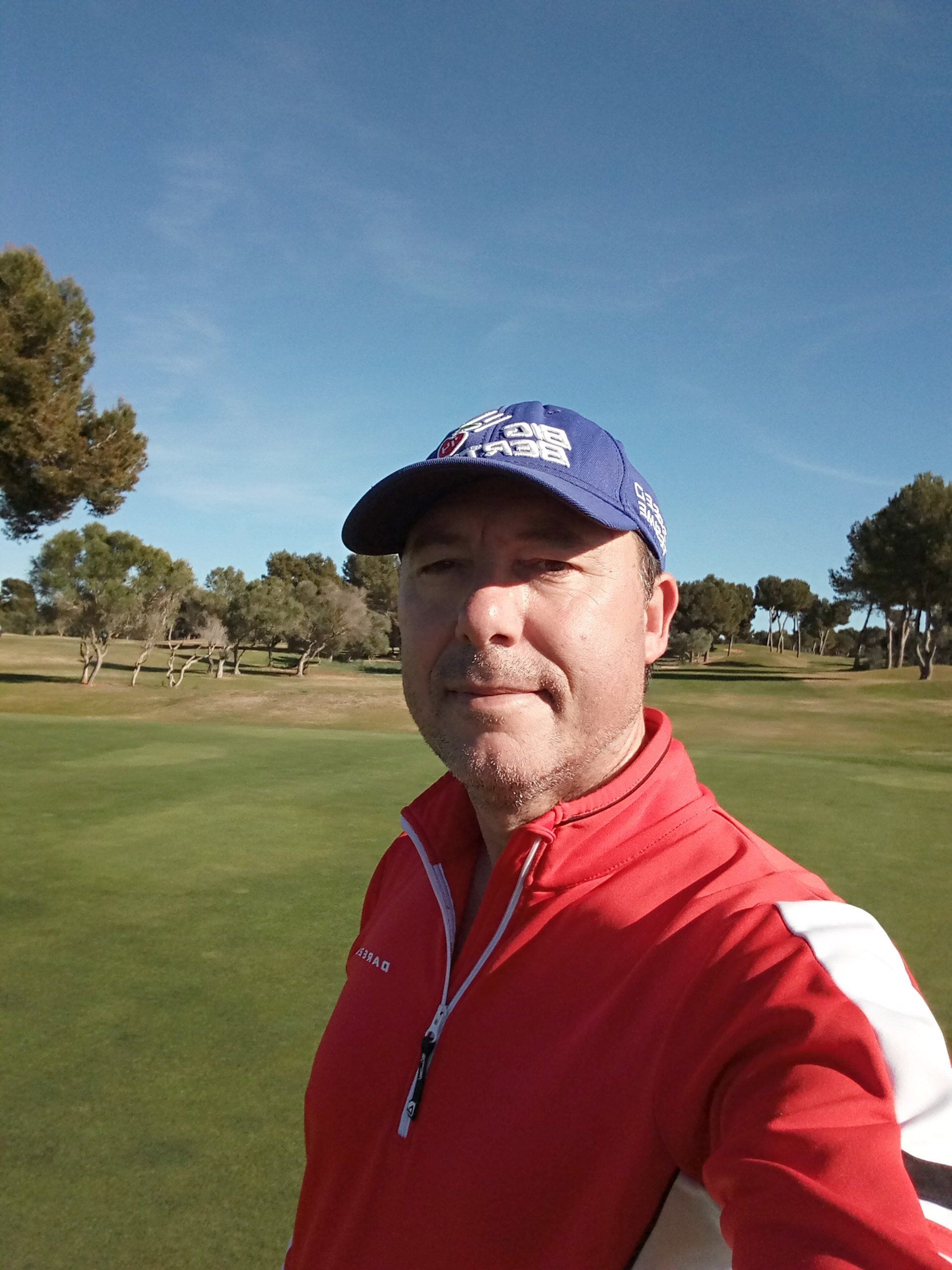 hole in one. pitch putt golf