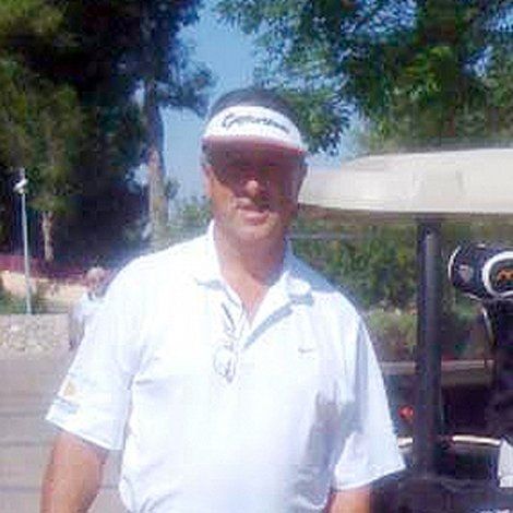 hole in one. pitch putt golf