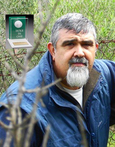 hole in one. pitch putt golf