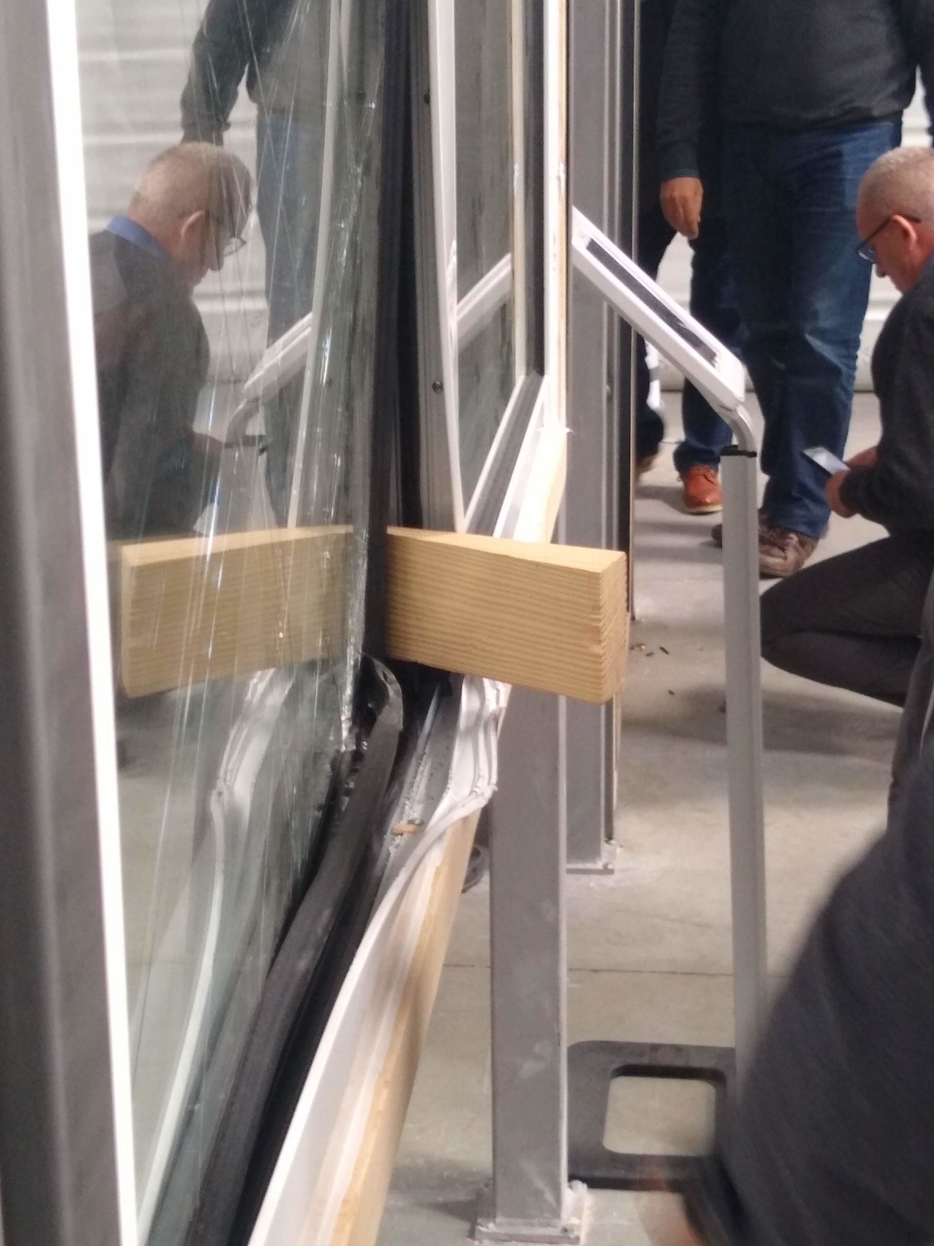 Puertas y Ventanas de seguridad Ventanas de seguridad, Puertas de Seguridad